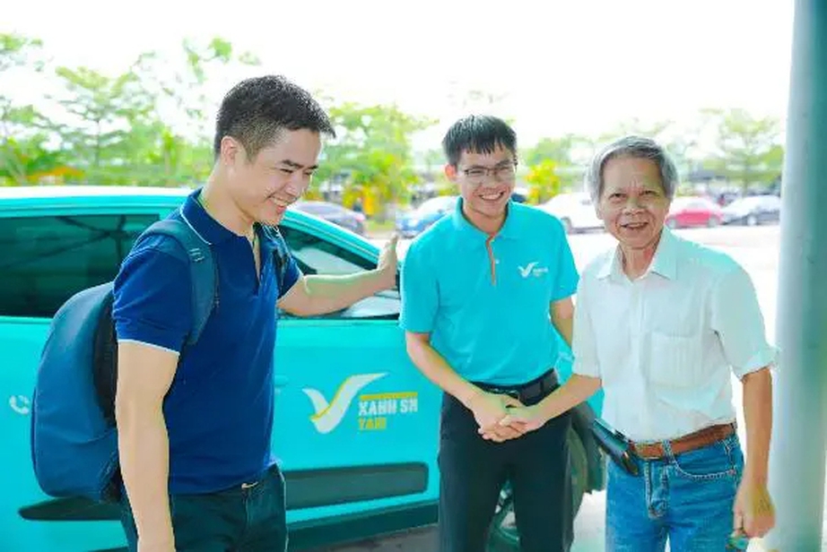 Xanh SM miễn ph&iacute; c&aacute;c chuyến xe kh&aacute;m bệnh cho trẻ em khuyết tật v&ugrave;ng cao- Ảnh 4.