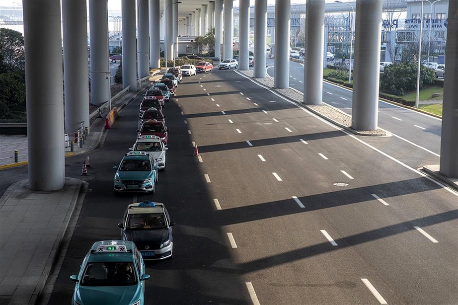 Trung Quốc t&iacute;nh thanh lọc t&agrave;i xế taxi c&ocirc;ng nghệ- Ảnh 2.