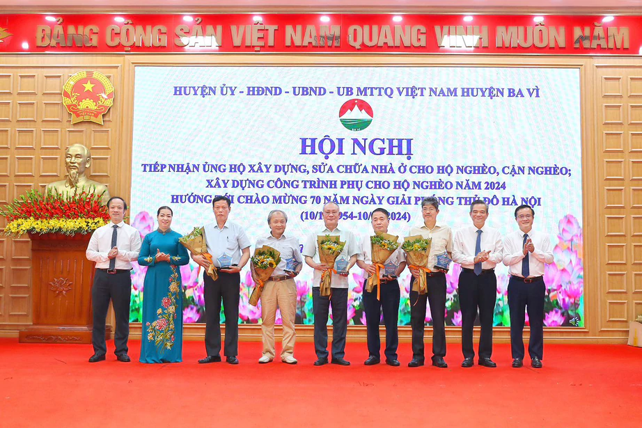 H&agrave; Nội: Người d&acirc;n ủng hộ h&agrave;ng tỷ đồng để x&acirc;y dựng, sửa chữa nh&agrave; cho hộ ngh&egrave;o- Ảnh 1.
