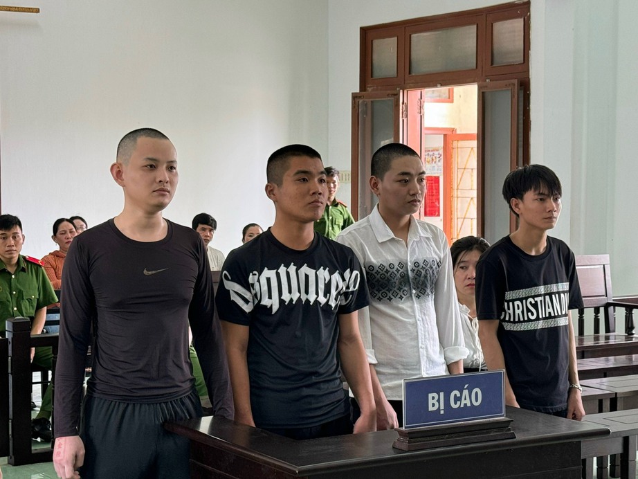 Thanh ni&ecirc;n lĩnh 8 năm t&ugrave; sau khi gọi hội đ&aacute;nh người tr&ecirc;u ghẹo vợ- Ảnh 1.