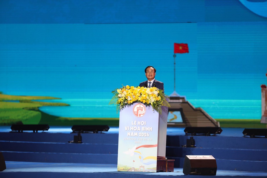 Khai mạc Lễ hội V&igrave; H&ograve;a b&igrave;nh 2024 ở Quảng Trị: T&ocirc;n vinh gi&aacute; trị của h&ograve;a b&igrave;nh- Ảnh 3.