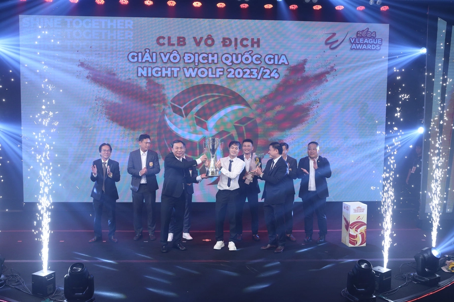 Bất ngờ ở đội h&igrave;nh ti&ecirc;u biểu V-League 2023-2024- Ảnh 2.