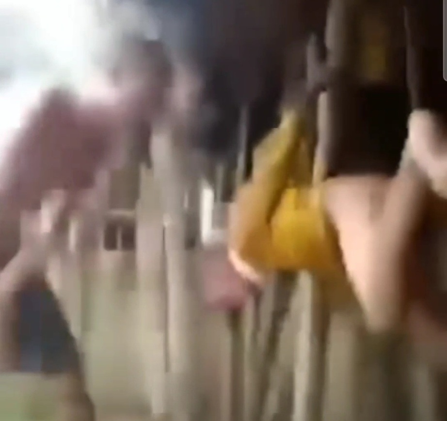 Công an vào cuộc vụ bé trai nghi bị cha dượng treo lên xà nhà ở Phú Thọ- Ảnh 1. Công an vào cuộc vụ bé trai nghi bị cha dượng treo lên xà nhà ở Phú Thọ- Ảnh 1.