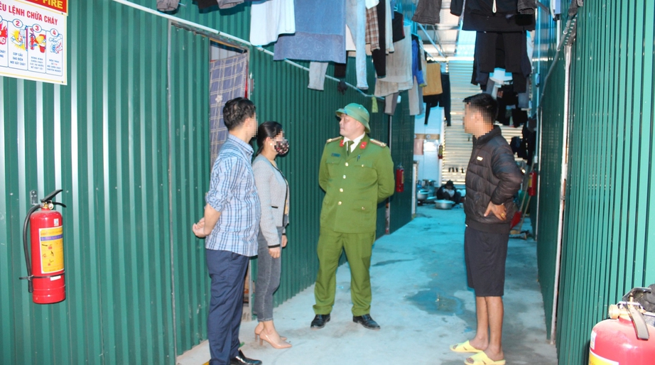 Lật tẩy thủ đoạn của cặp t&igrave;nh nh&acirc;n trả lương c&ocirc;ng nh&acirc;n bằng ma t&uacute;y- Ảnh 2.