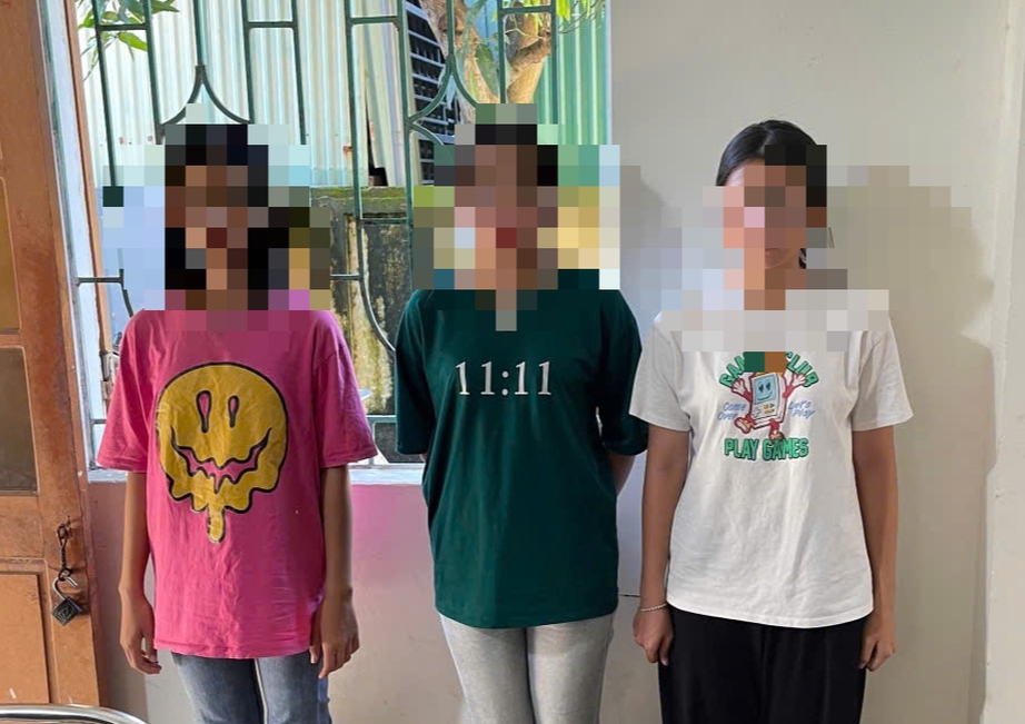 Đ&atilde; x&aacute;c minh được nh&oacute;m nữ sinh đ&aacute;nh nhau tại s&acirc;n vận động x&atilde; ở Hải Dương- Ảnh 1.