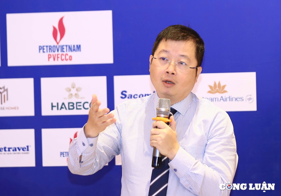 Hơn 100 tổng biên tập cùng bàn giải pháp định vị lại báo chí truyền thống- Ảnh 4. Hơn 100 tổng biên tập cùng bàn giải pháp định vị lại báo chí truyền thống- Ảnh 4.