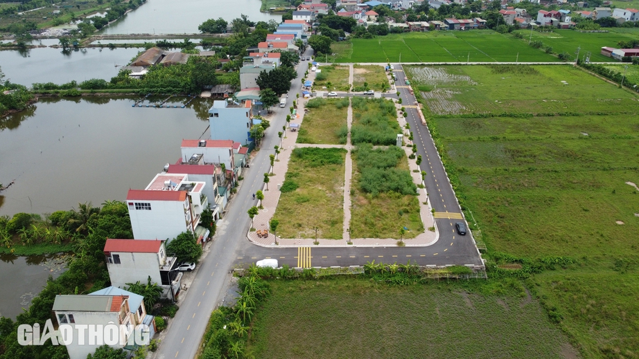 H&agrave; Nội sẽ c&ocirc;ng khai người "thổi gi&aacute;" đất sau đ&oacute; bỏ cọc- Ảnh 1.