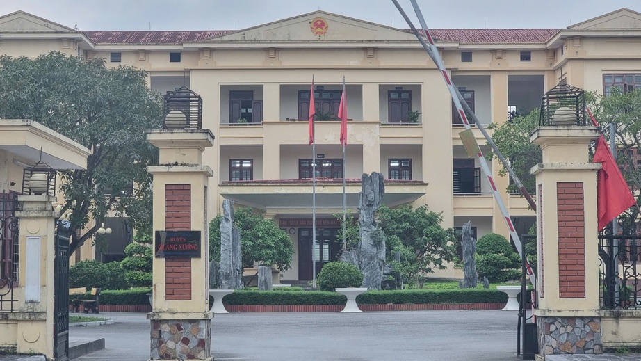 Loạt cán bộ huyện, xã ở Quảng Xương bị khởi tố, bắt tạm giam- Ảnh 1. Loạt cán bộ huyện, xã ở Quảng Xương bị khởi tố, bắt tạm giam- Ảnh 1.