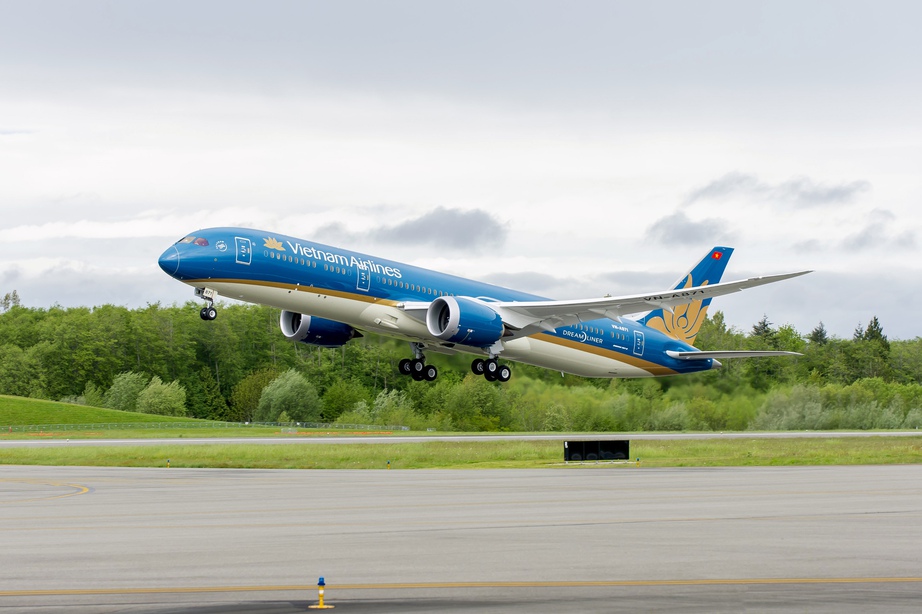 M&aacute;y bay Vietnam Airlines hạ c&aacute;nh khẩn cấp Đ&agrave; Nẵng kịp thời cứu kh&aacute;ch- Ảnh 1.