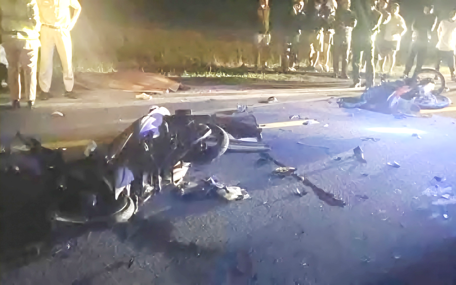 Xe m&aacute;y va nhau tr&ecirc;n quốc lộ 14H, 2 người tử vong tại chỗ- Ảnh 1.