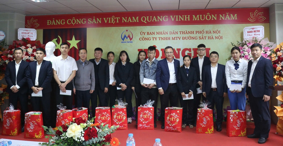 Metro H&agrave; Nội đặt mục ti&ecirc;u phục vụ hơn 19 triệu h&agrave;nh kh&aacute;ch năm 2025- Ảnh 2.
