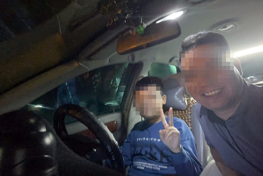 Th&ocirc;ng tin bất ngờ về clip "bố livestream khoe con trai 12 tuổi l&aacute;i &ocirc; t&ocirc; chở về nh&agrave;"- Ảnh 1.