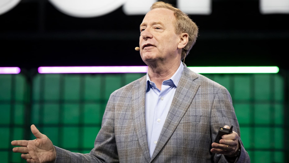 Microsoft đầu tư 80 tỷ USD x&acirc;y dựng c&aacute;c trung t&acirc;m dữ liệu AI- Ảnh 2.