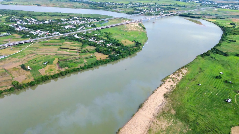 Hủy kết quả đấu giá mỏ cát 370 tỷ đồng ở Quảng Nam- Ảnh 1. Hủy kết quả đấu giá mỏ cát 370 tỷ đồng ở Quảng Nam- Ảnh 1.