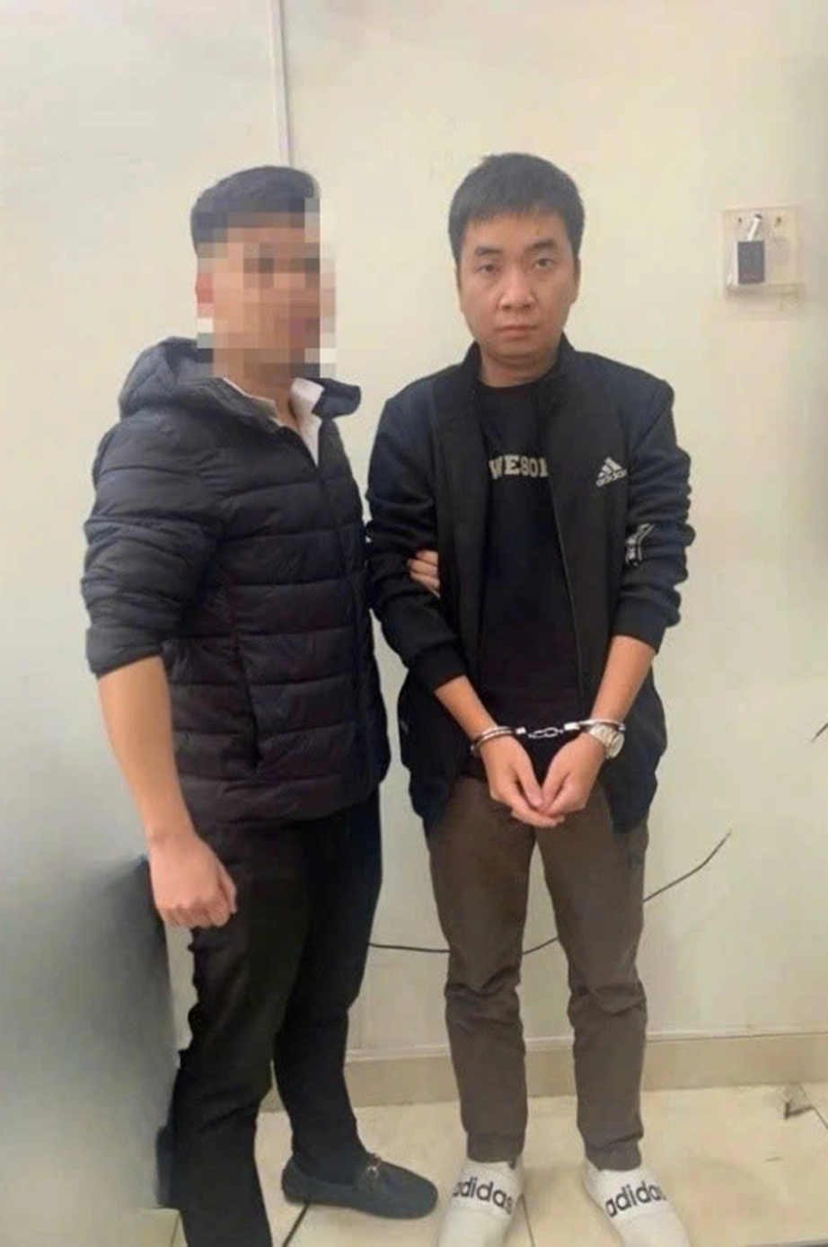 Lật mặt kẻ lừa t&igrave;nh, chiếm đoạt tiền tỷ của nhiều phụ nữ- Ảnh 1.