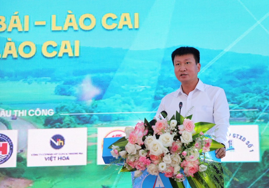 Khởi công dự án mở rộng cao tốc đoạn Yên Bái - Lào Cai lên 4 làn xe- Ảnh 2. Khởi công dự án mở rộng cao tốc đoạn Yên Bái - Lào Cai lên 4 làn xe- Ảnh 2.