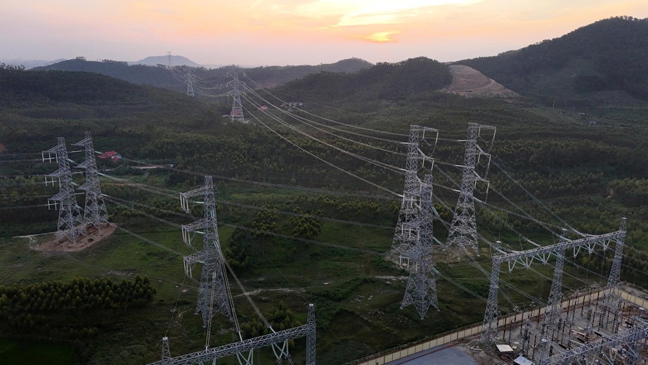 Đ&oacute;ng điện th&agrave;nh c&ocirc;ng đường d&acirc;y 500kV L&agrave;o Cai - Vĩnh Y&ecirc;n- Ảnh 1.