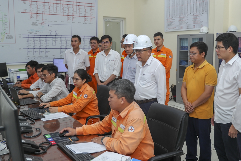 Đ&oacute;ng điện th&agrave;nh c&ocirc;ng đường d&acirc;y 500kV L&agrave;o Cai - Vĩnh Y&ecirc;n- Ảnh 2.