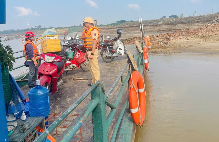 An to&agrave;n giao th&ocirc;ng đường thủy ở Ph&uacute; Thọ: Chuyển biến từ &yacute; thức người d&acirc;n- Ảnh 2.