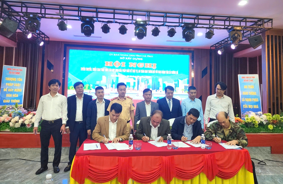 H&agrave; Tĩnh: Quy định xe chở học sinh phải sơn m&agrave;u v&agrave;ng, lắp camera gi&aacute;m s&aacute;t- Ảnh 3.