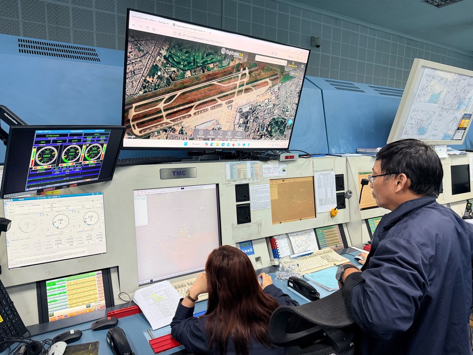 Bay hiệu chuẩn hệ thống gi&aacute;m s&aacute;t h&agrave;ng kh&ocirc;ng tại s&acirc;n bay Long Th&agrave;nh- Ảnh 2.