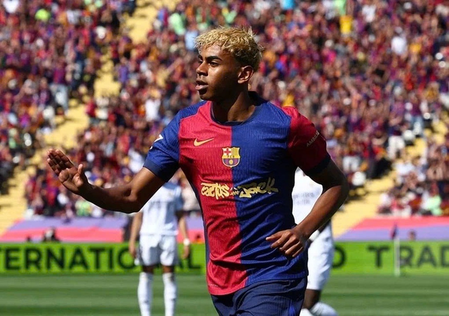 Barcelona họp khẩn vì phát ngôn gây sốc của thần đồng 18 tuổi- Ảnh 1. Barcelona họp khẩn vì phát ngôn gây sốc của thần đồng 18 tuổi- Ảnh 1.