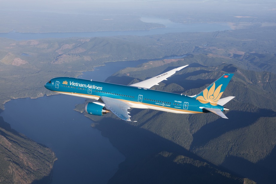 Vietnam Airlines báo lãi hơn 7.000 tỷ đồng trong 9 tháng đầu năm- Ảnh 1. Vietnam Airlines báo lãi hơn 7.000 tỷ đồng trong 9 tháng đầu năm- Ảnh 1.