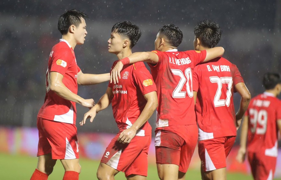 V-League: C&ocirc;ng an TP. Hồ Ch&iacute; Minh thua ngược Hải Ph&ograve;ng- Ảnh 1.