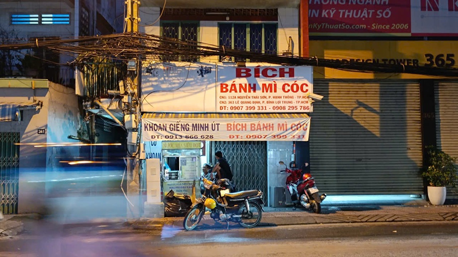 Xác định vi khuẩn Salmonella trong vụ 235 người nghi ngộ độc bánh mì tại TP.HCM- Ảnh 1. Xác định vi khuẩn Salmonella trong vụ 235 người nghi ngộ độc bánh mì tại TP.HCM- Ảnh 1.