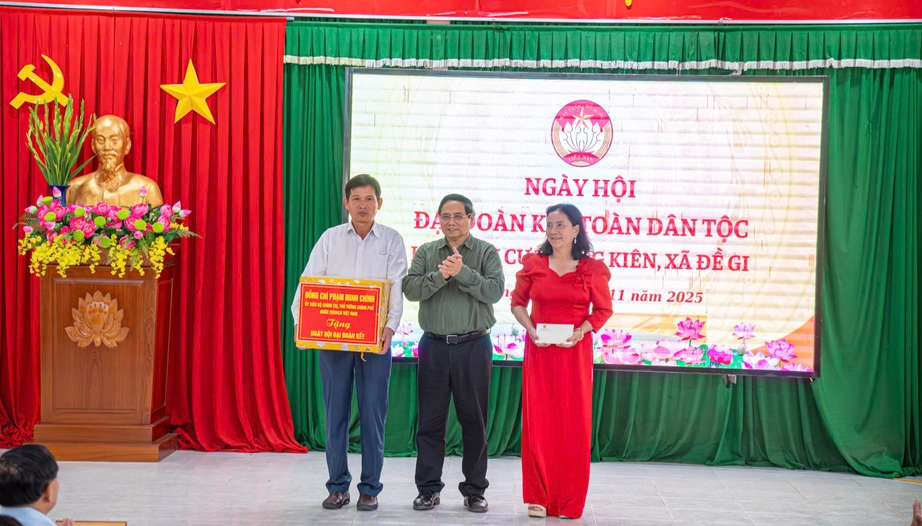 Thủ tướng Phạm Minh Chính: Phát huy tinh thần đại đoàn kết, chăm lo sinh kế cho nhân dân- Ảnh 4. Thủ tướng Phạm Minh Chính: Phát huy tinh thần đại đoàn kết, chăm lo sinh kế cho nhân dân- Ảnh 4.