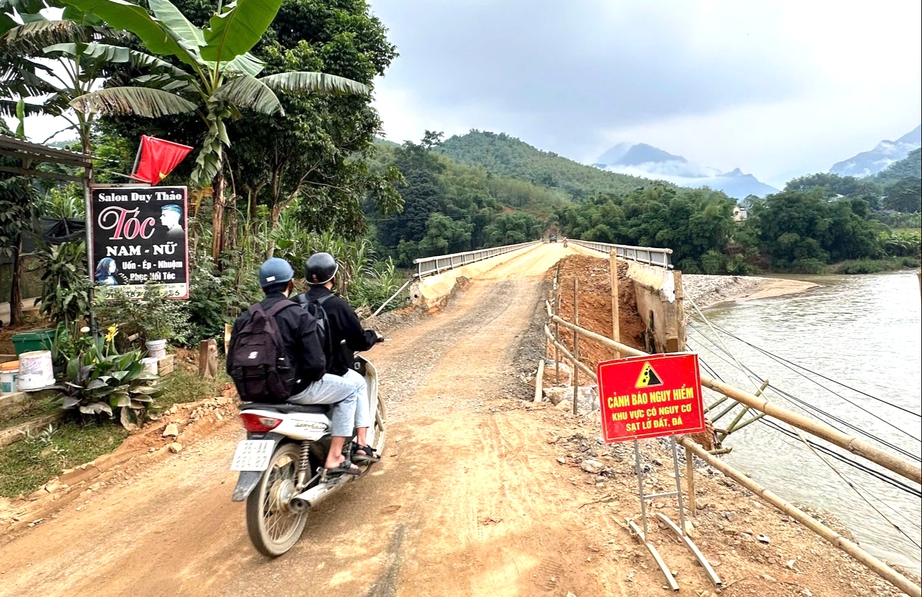 Thanh H&oacute;a: Chạy đua khắc phục hơn 4.500 điểm sạt lở, quyết t&acirc;m ho&agrave;n th&agrave;nh trước Tết- Ảnh 1.