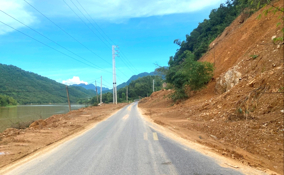 Thanh H&oacute;a: Chạy đua khắc phục hơn 4.500 điểm sạt lở, quyết t&acirc;m ho&agrave;n th&agrave;nh trước Tết- Ảnh 2.