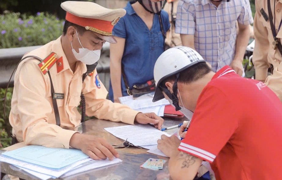 Bị trừ hết điểm bằng l&aacute;i, phục hồi c&aacute;ch n&agrave;o?- Ảnh 1.