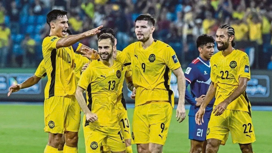 Bất ngờ với l&yacute; do FIFA ho&atilde;n c&ocirc;ng bố &aacute;n phạt của b&oacute;ng đ&aacute; Malaysia- Ảnh 1.
