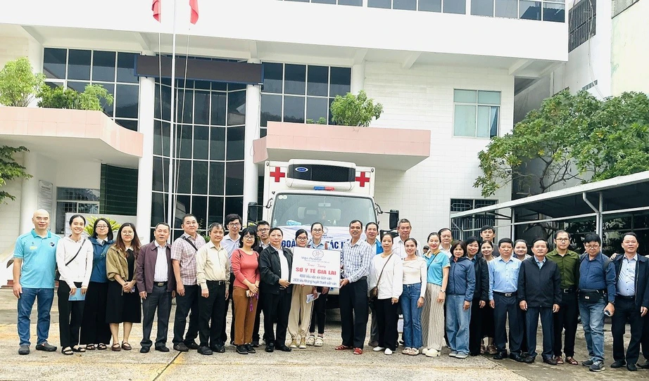 Chi viện khẩn cấp L&acirc;m Đồng, Gia Lai ph&ograve;ng chống dịch bệnh sau lũ- Ảnh 1.