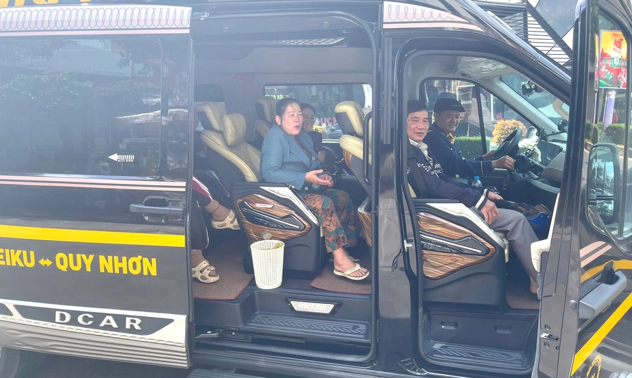 Gia Lai: Kiểm so&aacute;t chặt điều kiện an to&agrave;n phương tiện chở kh&aacute;ch tuyến Pleiku - Quy Nhơn- Ảnh 2.