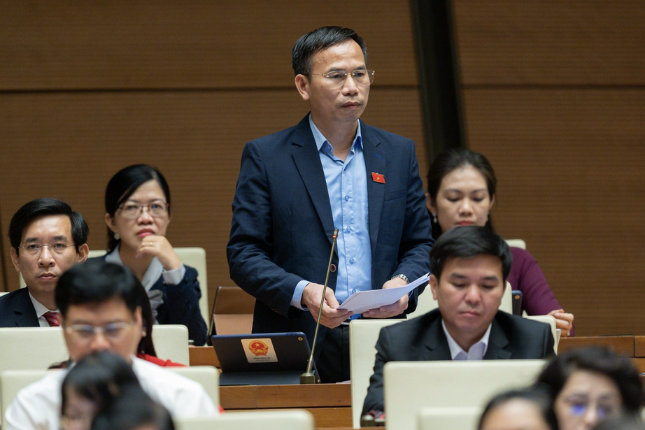 WHO: Thuốc lá nung nóng ít thu hút giới trẻ- Ảnh 2. WHO: Thuốc lá nung nóng ít thu hút giới trẻ- Ảnh 2.