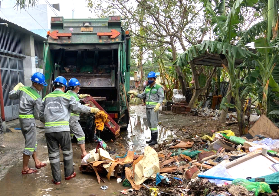 Quảng Ng&atilde;i hỗ trợ 30 triệu đồng mỗi nh&agrave; d&acirc;n bị hư hỏng nặng do mưa b&atilde;o- Ảnh 3.