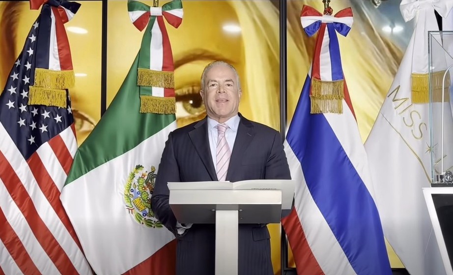 &Ocirc;ng Nawat c&oacute; bị tổ chức Miss Universe "cấm cửa" sau vụ qu&aacute;t mắng th&iacute; sinh?- Ảnh 1.