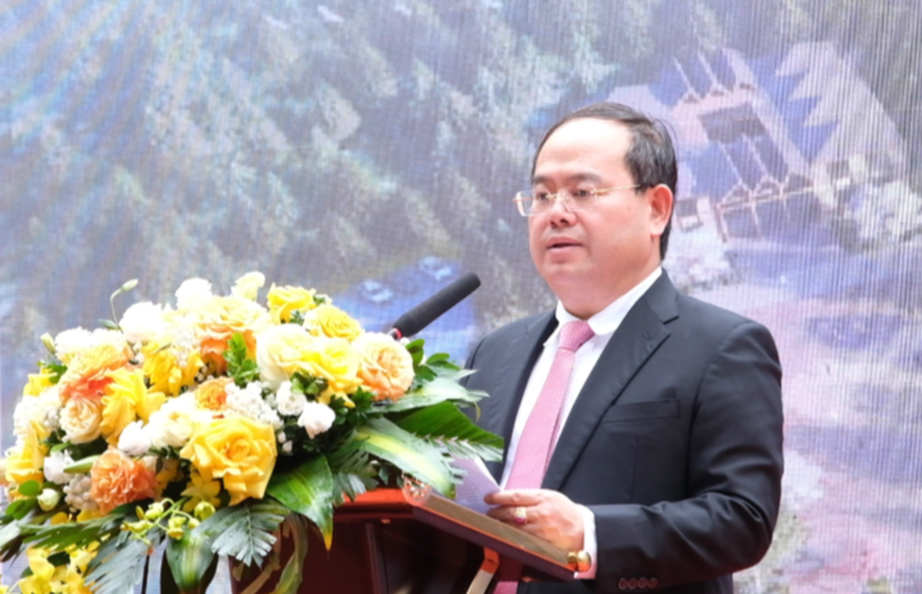 Bộ trưởng Trần Hồng Minh ph&aacute;t lệnh khởi c&ocirc;ng trường nội tr&uacute; tại x&atilde; bi&ecirc;n giới Cao Bằng- Ảnh 4.