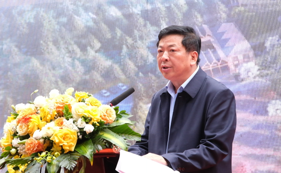 Bộ trưởng Trần Hồng Minh ph&aacute;t lệnh khởi c&ocirc;ng trường nội tr&uacute; tại x&atilde; bi&ecirc;n giới Cao Bằng- Ảnh 3.