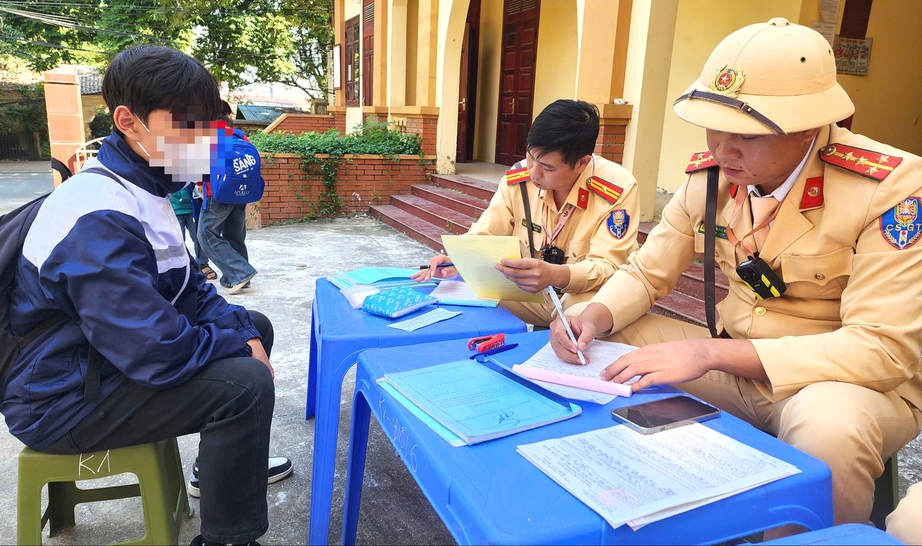 Bắc Ninh: Tăng cường xử l&yacute; học sinh chưa đủ tuổi điều khiển phương tiện giao th&ocirc;ng- Ảnh 1.