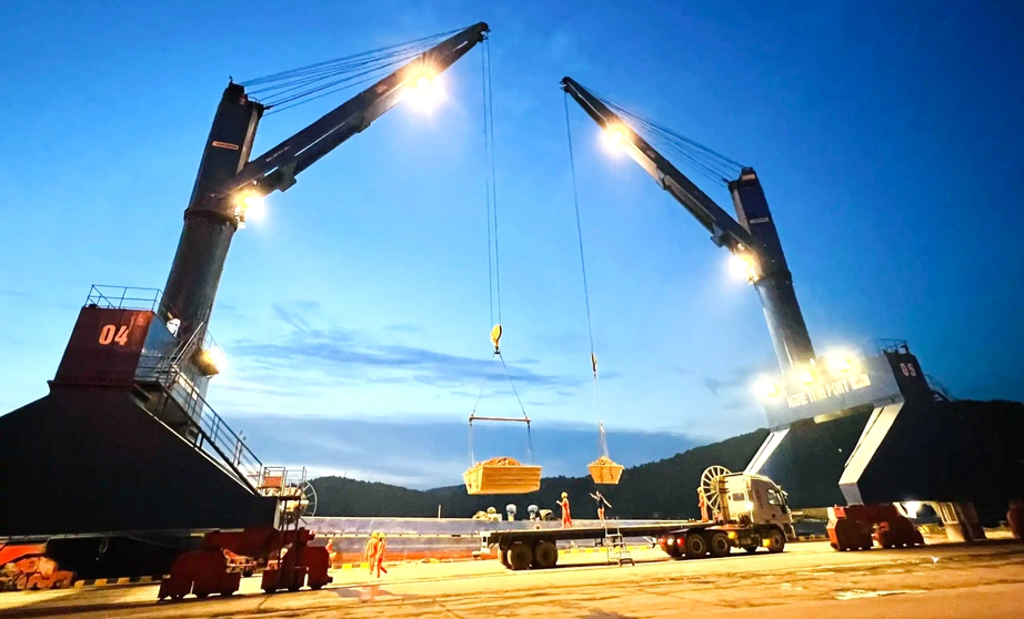 Nghệ An: Doanh nghiệp hưởng lợi lớn nhờ thủ tục cho t&agrave;u thuyền v&agrave;o, rời cảng bằng điện tử- Ảnh 2.