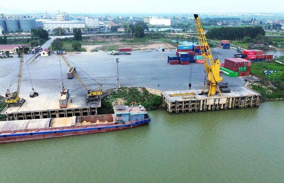 Bộ X&acirc;y dựng ho&agrave;n thiện khung ph&aacute;p l&yacute; cảng cạn, tập trung ph&acirc;n cấp- Ảnh 1.