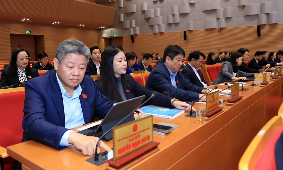 Th&ocirc;ng qua chủ trương đầu tư dự &aacute;n trục đại lộ cảnh quan s&ocirc;ng Hồng 885 ngh&igrave;n tỷ đồng- Ảnh 2.