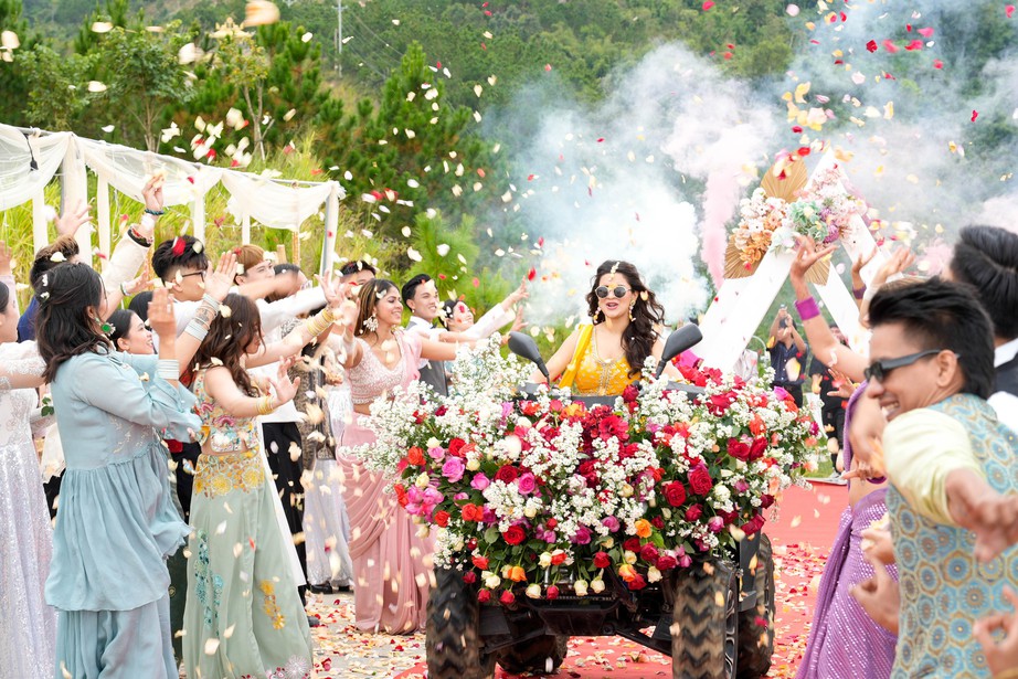 Phim &ldquo;Vạn dặm y&ecirc;u em&rdquo; h&eacute; lộ đại cảnh đ&aacute;m cưới Ấn Độ k&eacute;o d&agrave;i 7 ng&agrave;y 7 đ&ecirc;m- Ảnh 1.