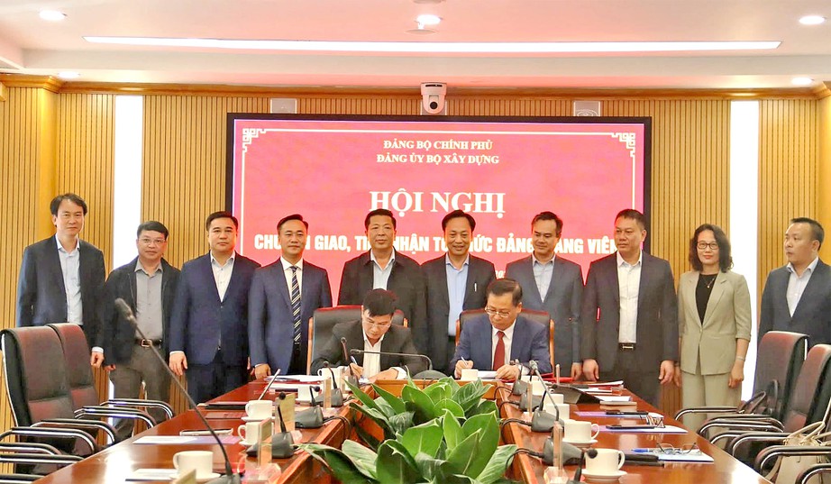 Đảng ủy Bộ Xây dựng tiếp nhận hai đảng bộ tổng công ty VICEM và HUD- Ảnh 4. Đảng ủy Bộ Xây dựng tiếp nhận hai đảng bộ tổng công ty VICEM và HUD- Ảnh 4.