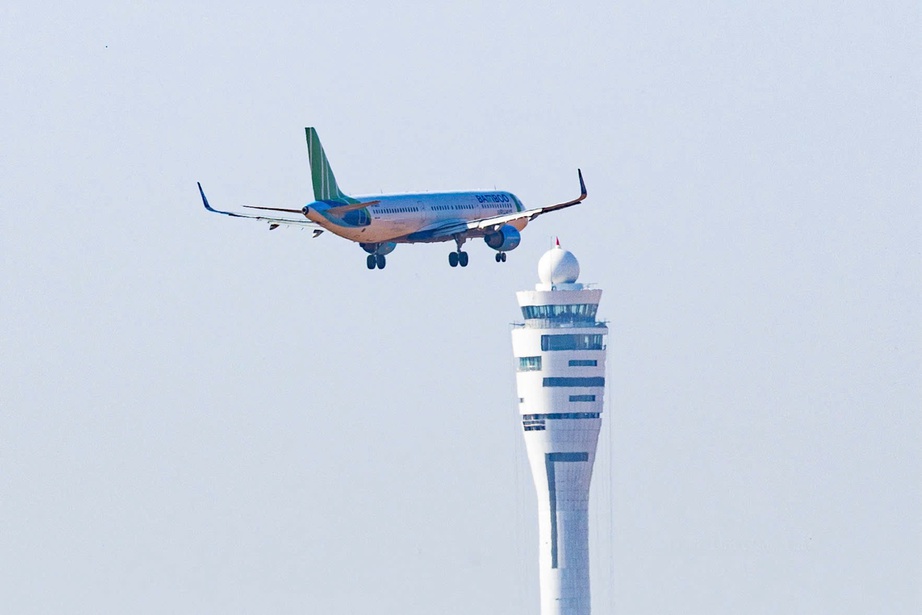 Cận cảnh chuyến bay đầu ti&ecirc;n của Bamboo Airways đến s&acirc;n bay Long Th&agrave;nh- Ảnh 1.