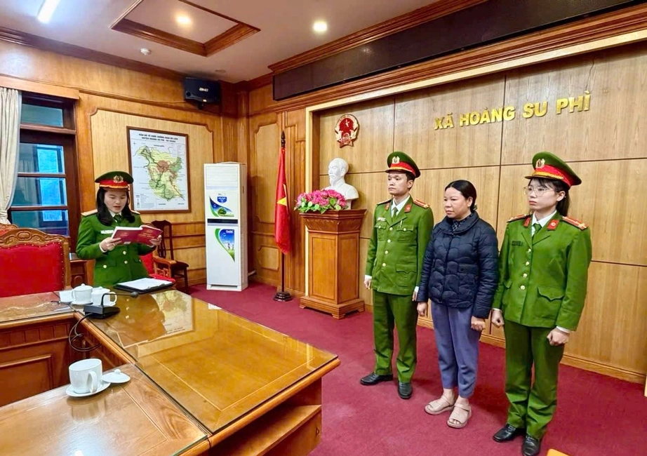 Tuy&ecirc;n Quang: Khởi tố nguy&ecirc;n Ph&oacute; chủ tịch UBND thị trấn Vinh Quang- Ảnh 1.