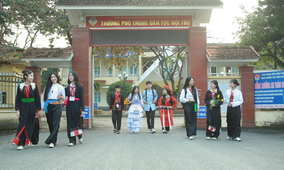 Cơ hội học tập chất lượng cao cho học sinh, sinh vi&ecirc;n d&acirc;n tộc thiểu số- Ảnh 1.